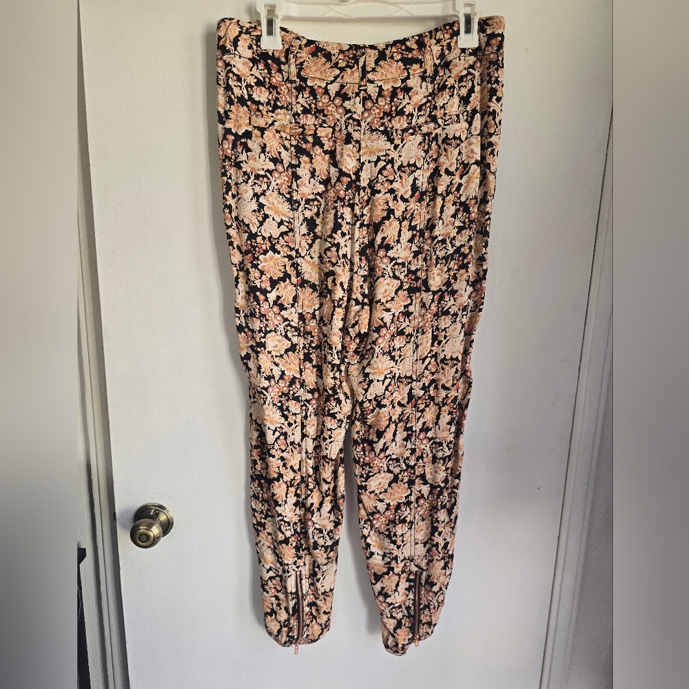 Anthropologie Diandra Floral Pleated Joggers NWOT - Picture 7 of 9